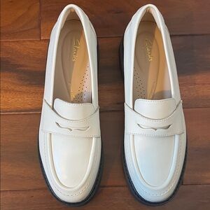 Clarks Women's Off-White Loafers